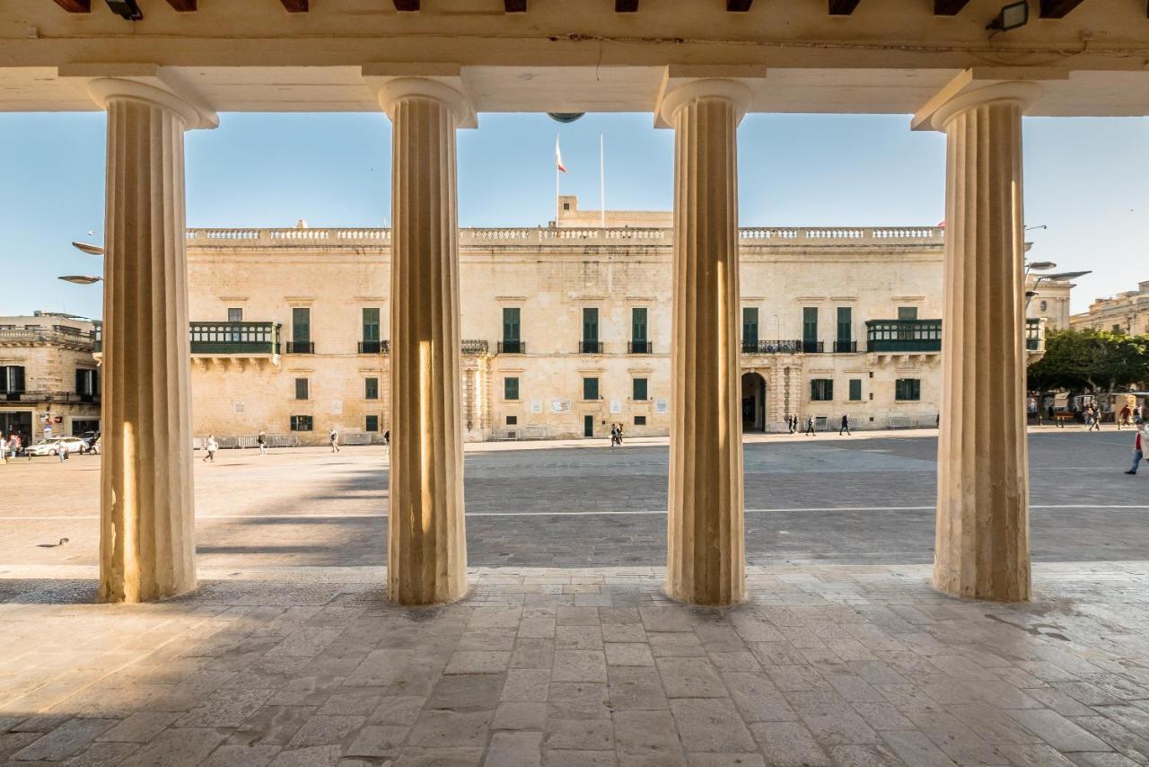 Valletta Main Street Apartment Deluxe Экстерьер фото