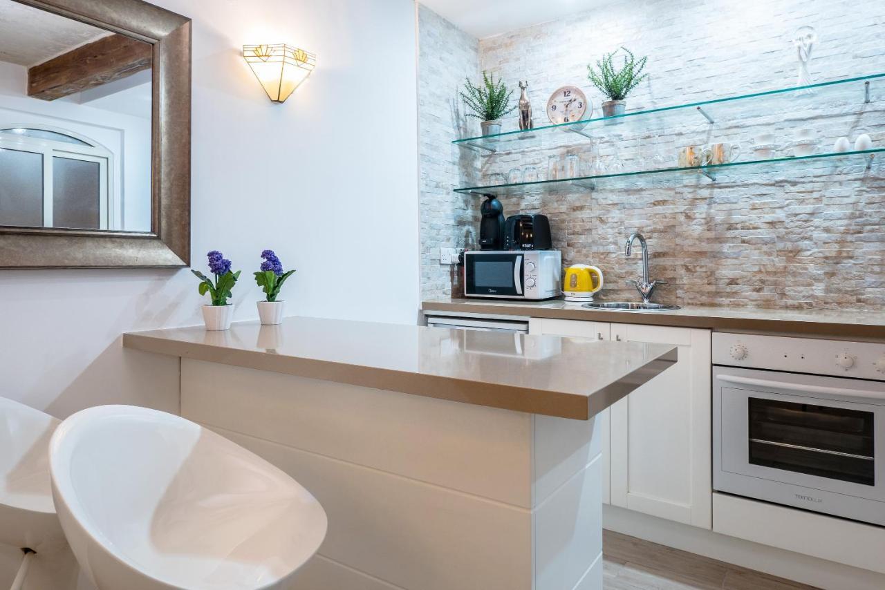 Valletta Main Street Apartment Deluxe Экстерьер фото