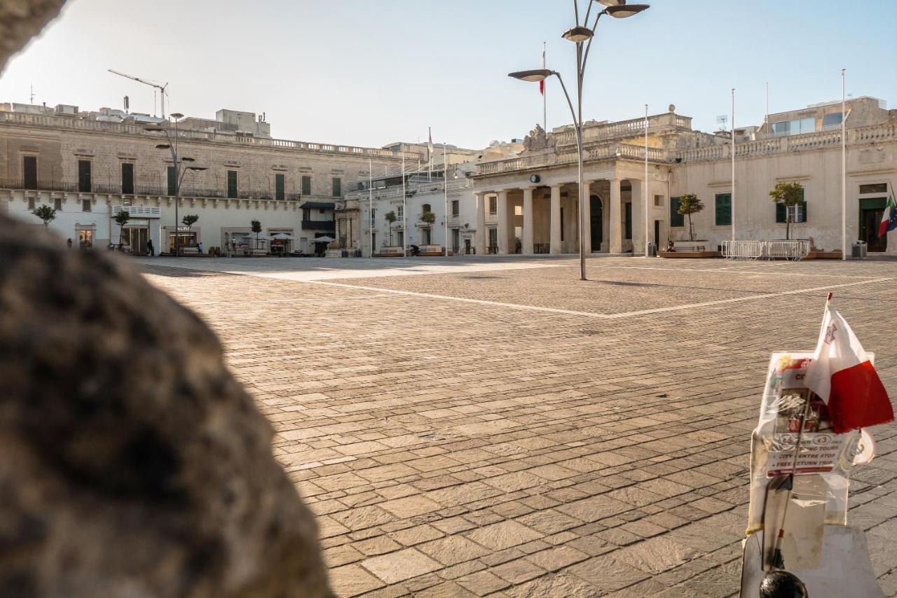 Valletta Main Street Apartment Deluxe Экстерьер фото